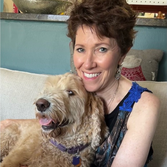 Meet your Posher, Phyllis - Picture 2 of 7